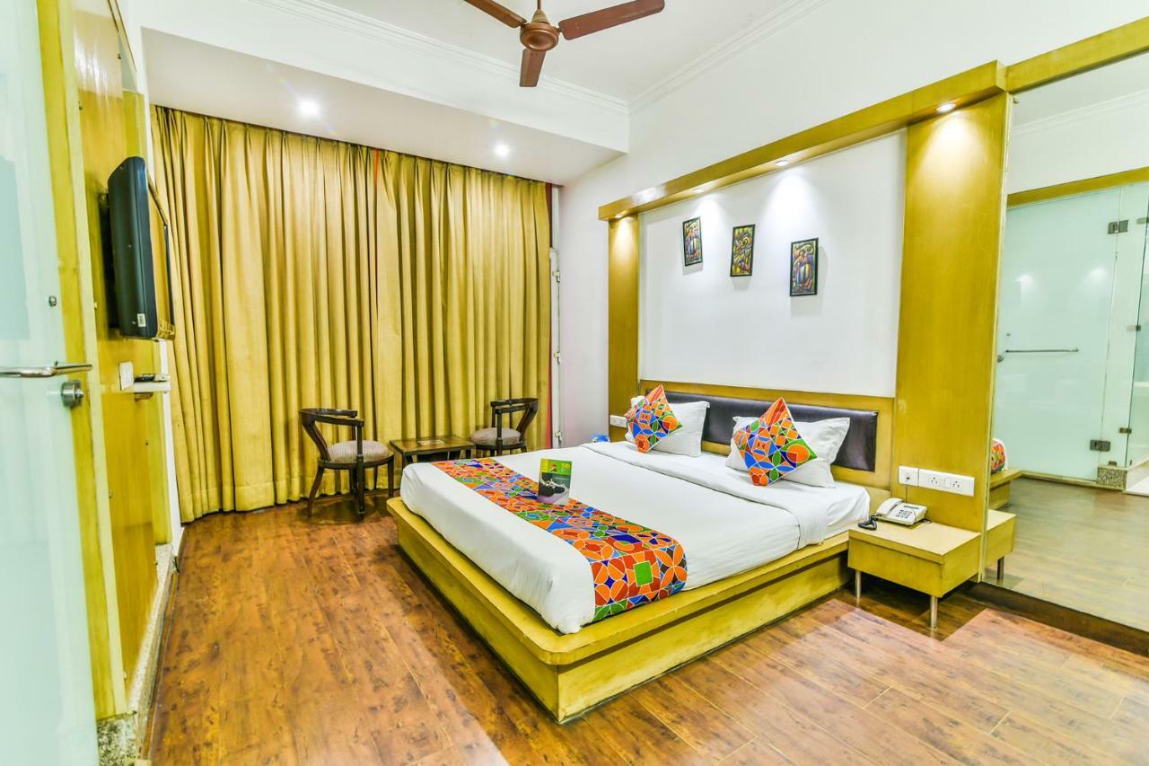 Hotel Parth Inn Ghaziabad Dış mekan fotoğraf