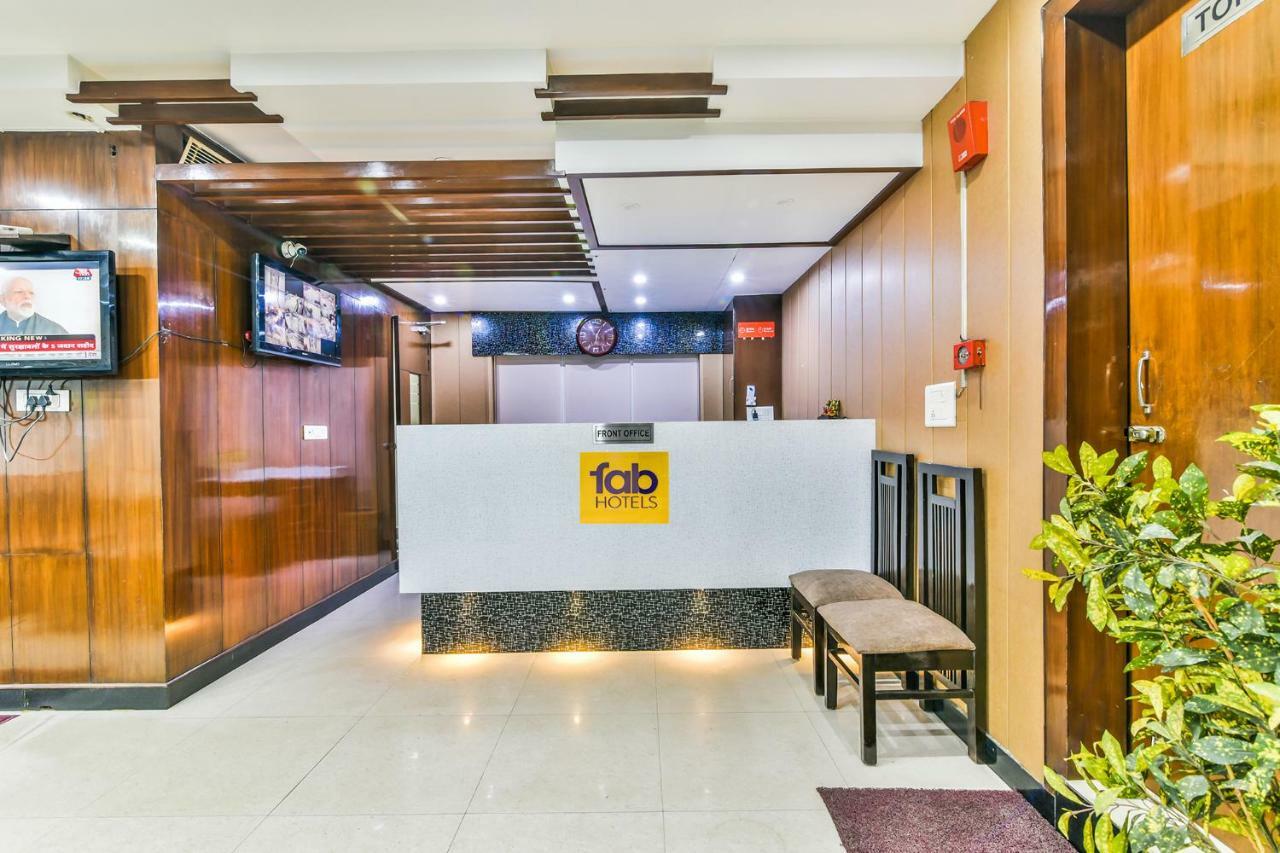 Hotel Parth Inn Ghaziabad Dış mekan fotoğraf