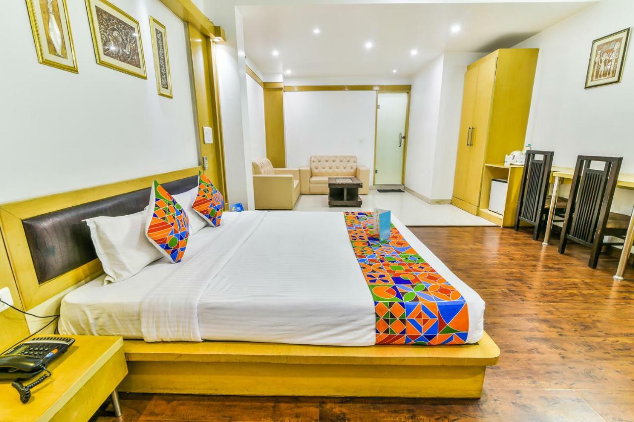 Hotel Parth Inn Ghaziabad Dış mekan fotoğraf