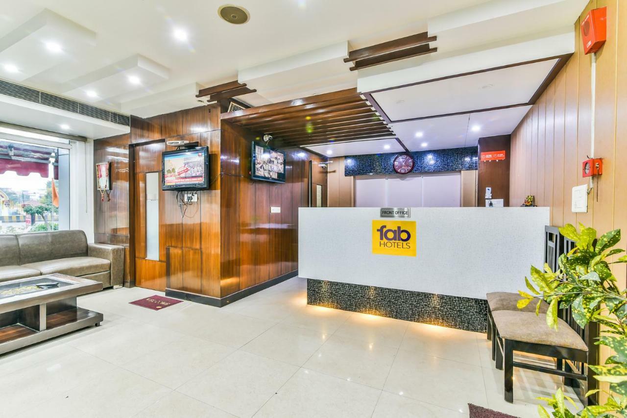 Hotel Parth Inn Ghaziabad Dış mekan fotoğraf
